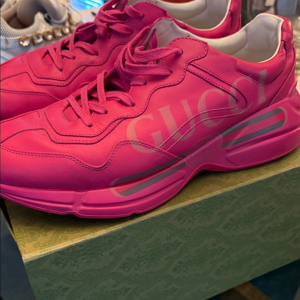 Gucci Men's Pink Ace Sneakers Size 12 - Picture 2 of 6